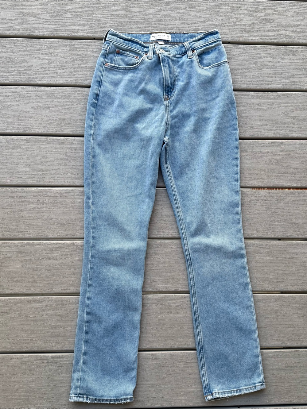 Abercrombie & Fitch 90s Slim Straight Jeans High Rise Light Wash Size 26